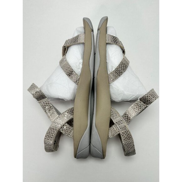 Clarks Snake‎ Print Sandals Adjustable Straps Comfort Walking Shoes Size 8 - Picture 6 of 11
